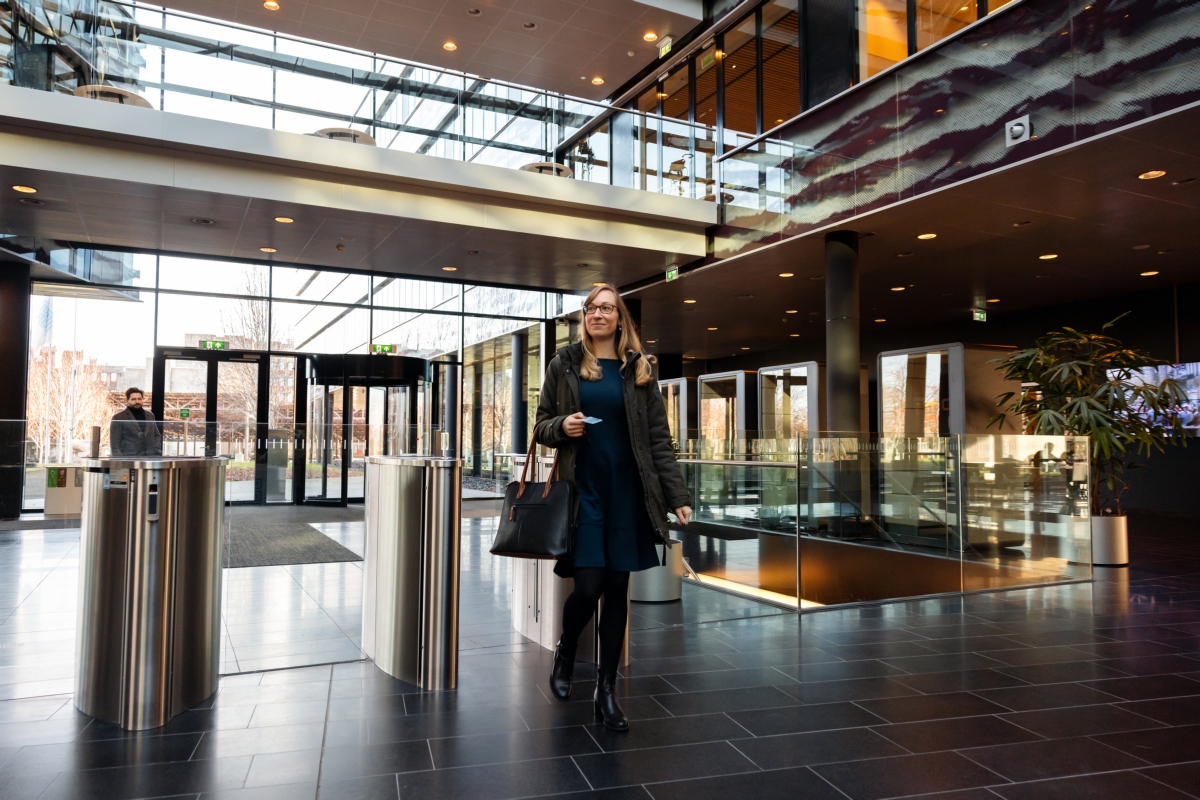 Entrance of the CBS office in The Hague